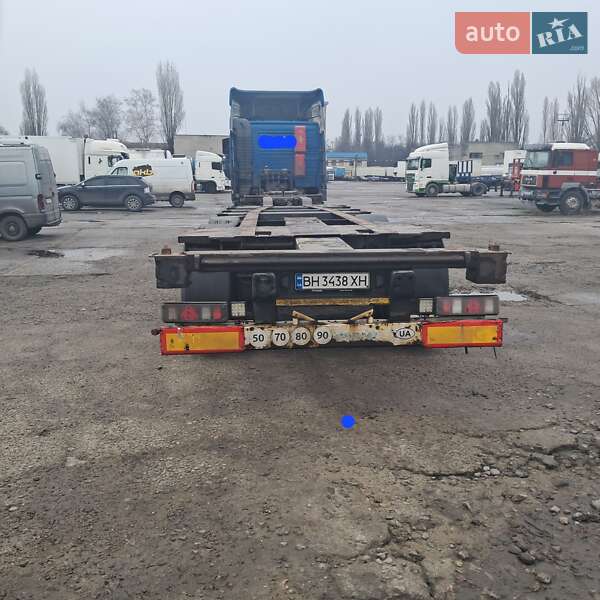 Контейнеровоз напівпричіп Krone SD