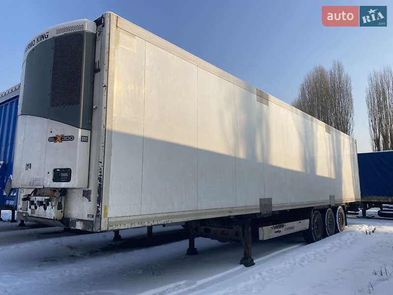 Рефрижератор напівпричіп Krone SD