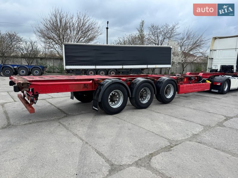 Контейнеровоз напівпричіп Krone SD