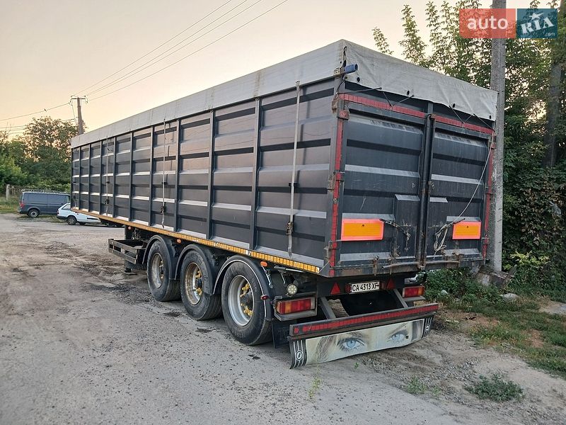 Самоскид напівпричіп Krone SD 2008 в Умані
