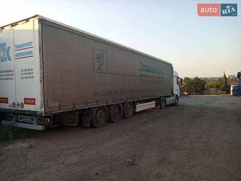 Тентований борт (штора) - напівпричіп Krone SDP 27