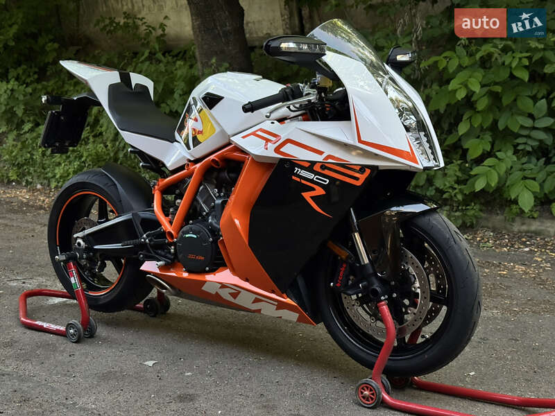 Мото KTM 1190 RC8 R