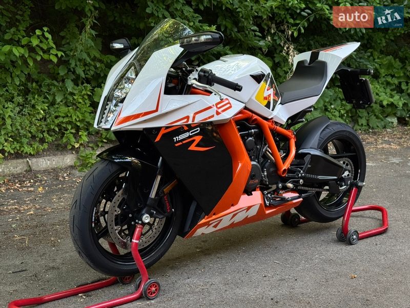 Мото KTM 1190 RC8 R