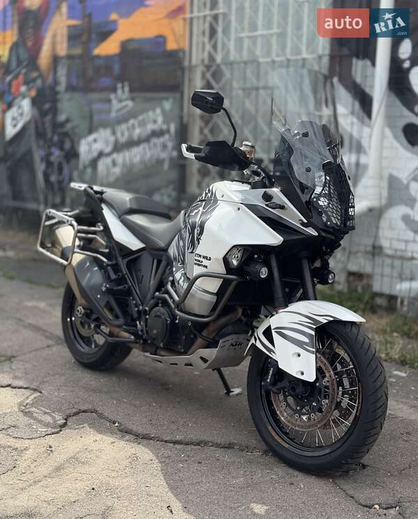 Мотоцикл Туризм KTM 1290 Super Adventure S