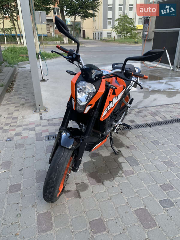 KTM 200