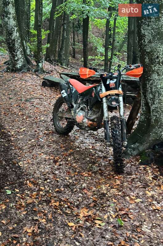 KTM 300