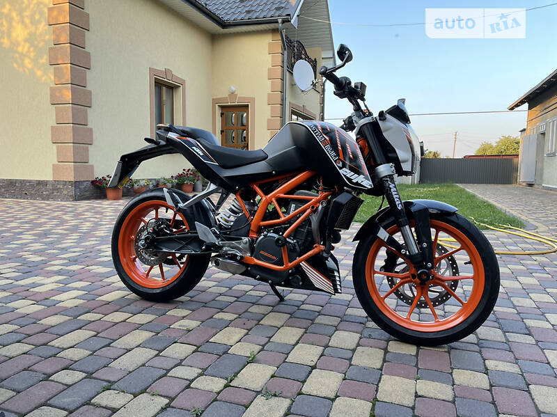 KTM 390 Duke