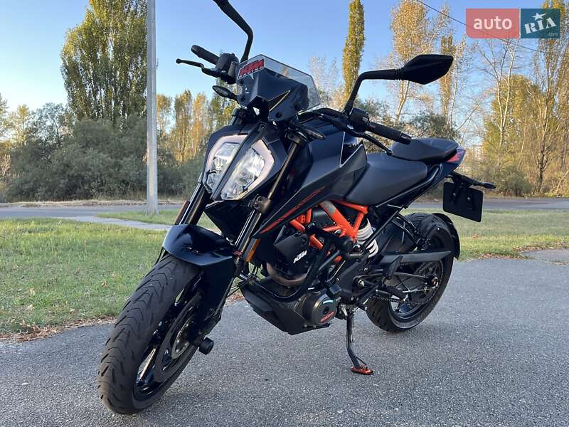 KTM 390 Duke