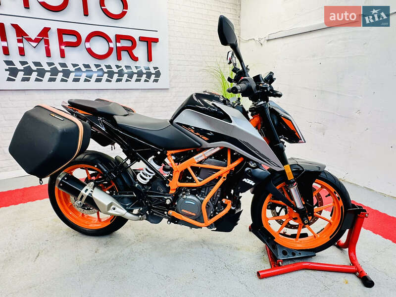 Спортбайк KTM 390 Duke