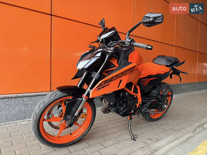 Мотоцикл Многоцелевой (All-round) KTM 390 Duke