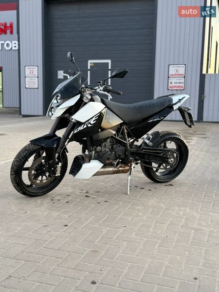 Мото KTM 690 Duke