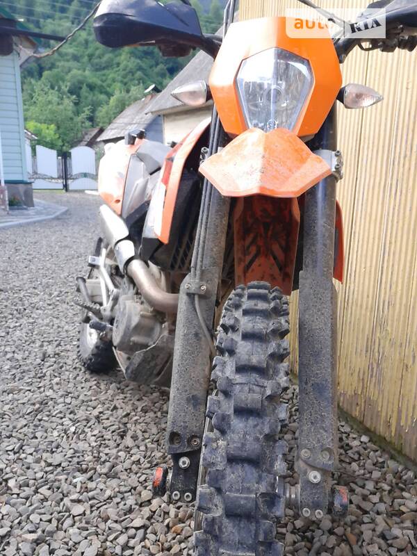 KTM 690