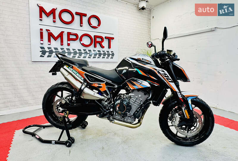 Спортбайк KTM 790 Duke