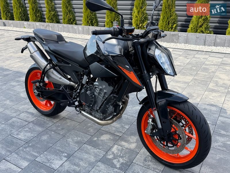 Мото KTM 790 Duke