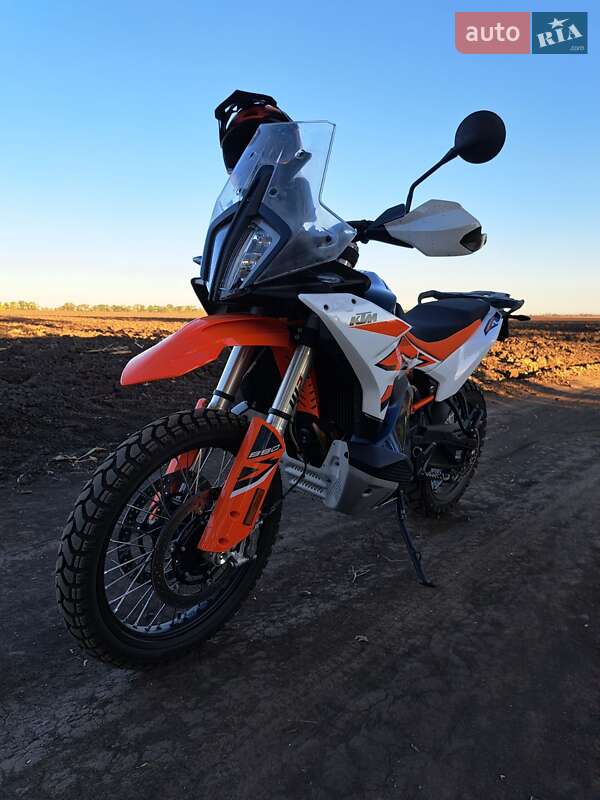 KTM 890 Adventure R