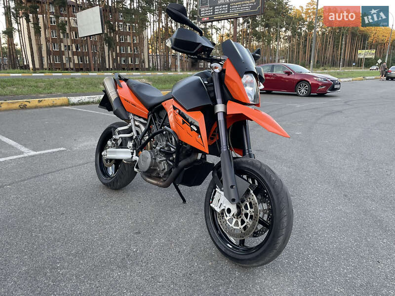 Мотоцикл Супермото (Motard) KTM 990 Supermoto