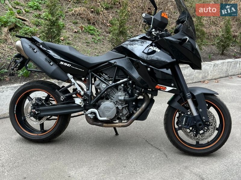 KTM 990 Supermoto
