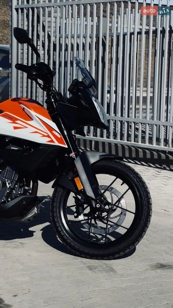 Мото KTM Adventure