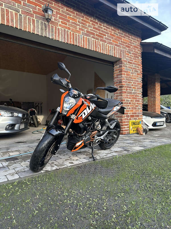 Мото KTM Duke 125