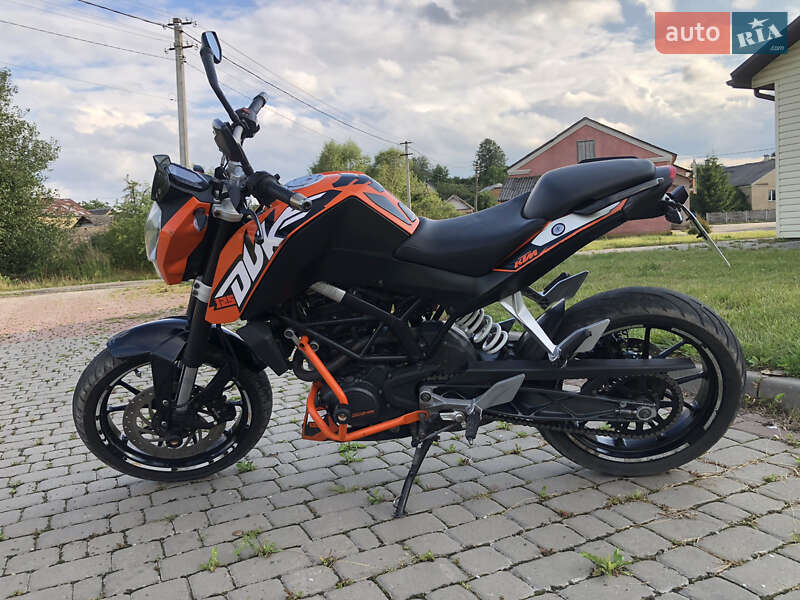 Мото KTM Duke 125