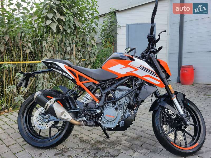 KTM Duke 125