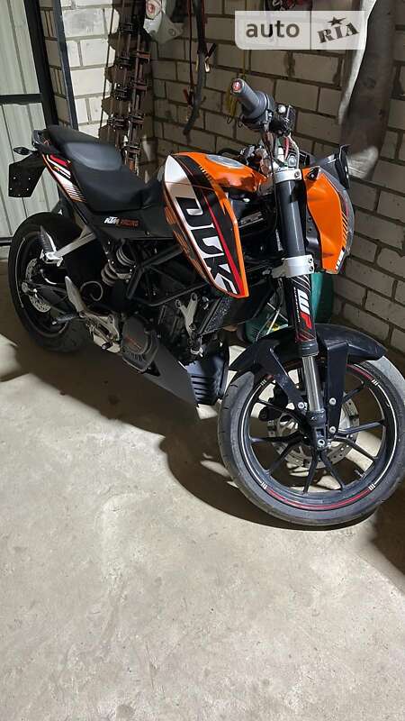 Мото KTM Duke