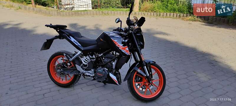 KTM Duke