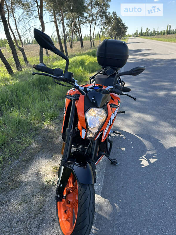 Мотоцикл Классик KTM Duke