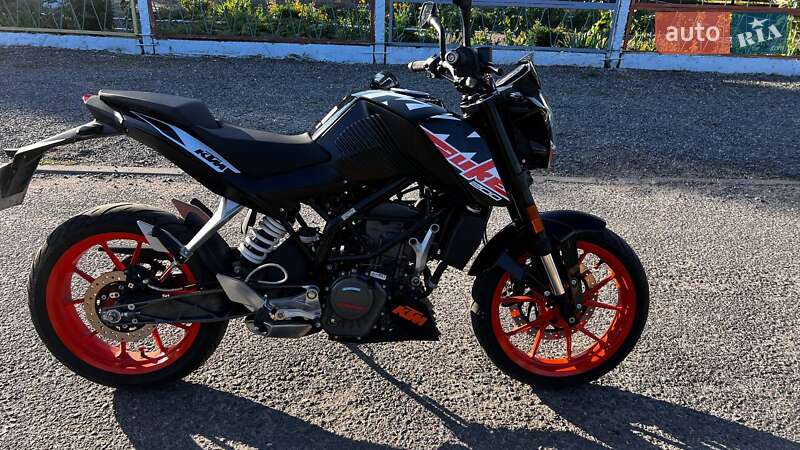 KTM Duke