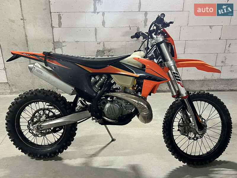 Мотоцикл Внедорожный (Enduro) KTM EXC 300