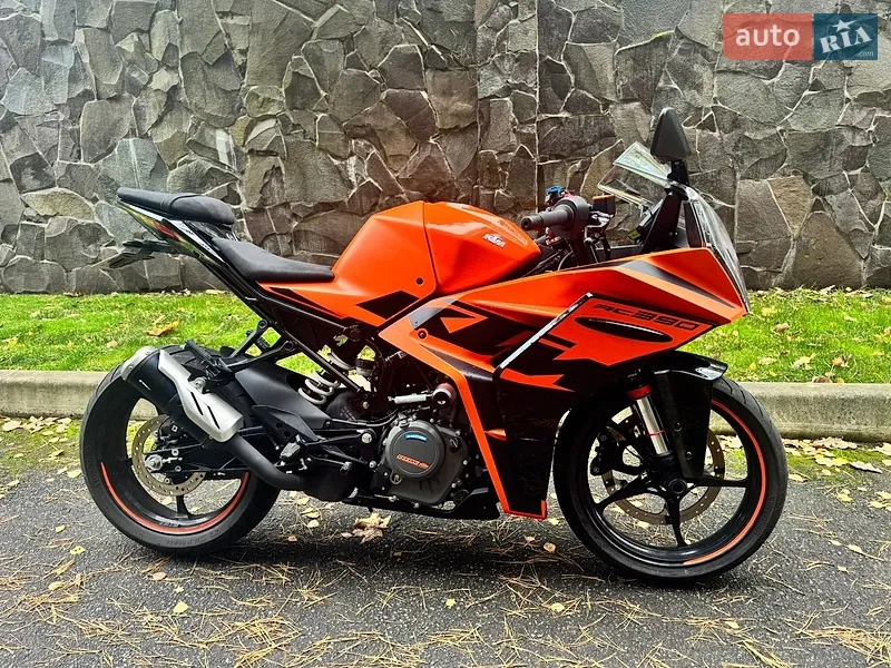 KTM RC 390 2022