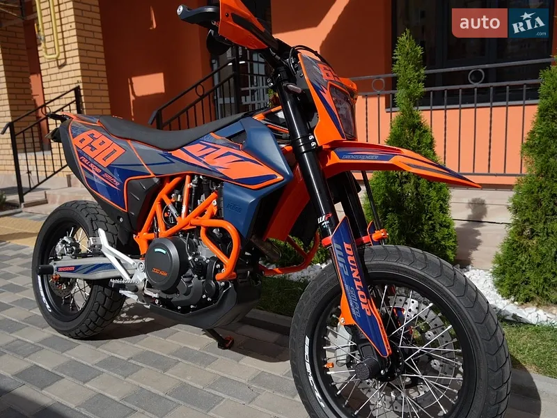 KTM SMC 690R 2024