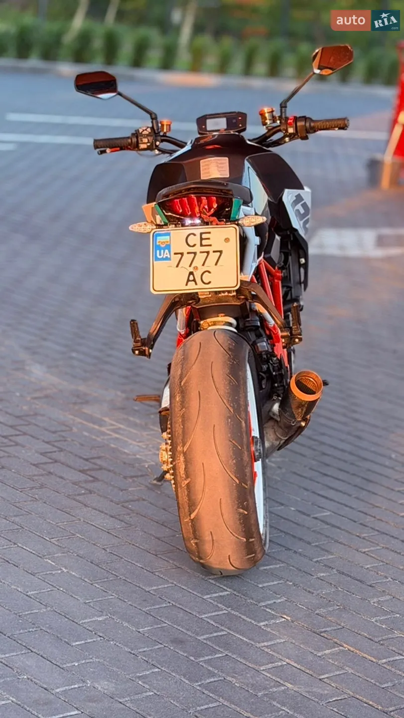 KTM Super Duke 1290 2017 VIN VBKV39401FM919677 фото оголошення 6 з 24