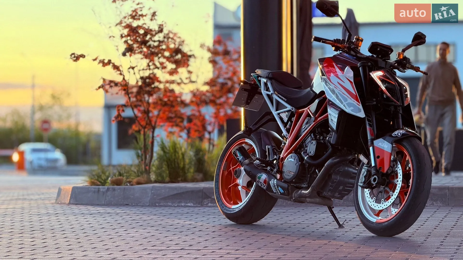 KTM Super Duke 1290 2017 VIN VBKV39401FM919677 фото оголошення 14 з 24