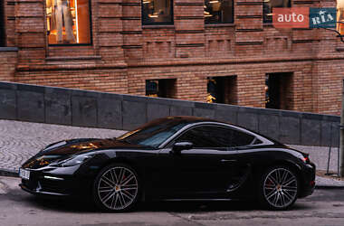 Характеристики Porsche Cayman Купе