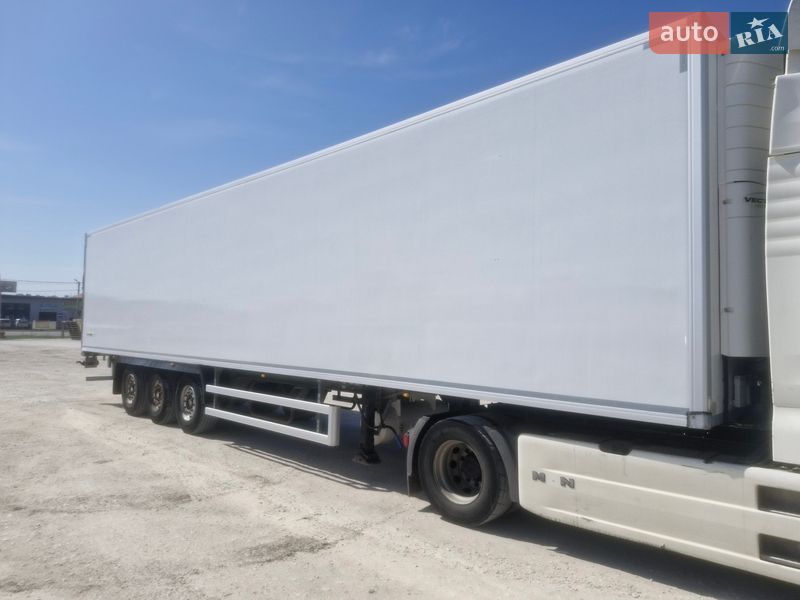 Рефрижератор напівпричіп Lamberet Carrier Vector