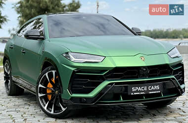 Lamborghini Urus  2020