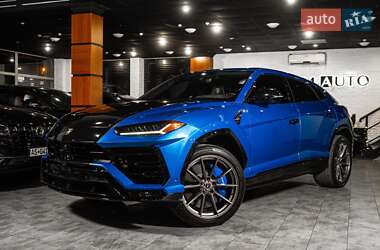 Lamborghini Urus  2018