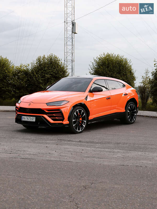 Внедорожник / Кроссовер Lamborghini Urus 2019 в Киеве