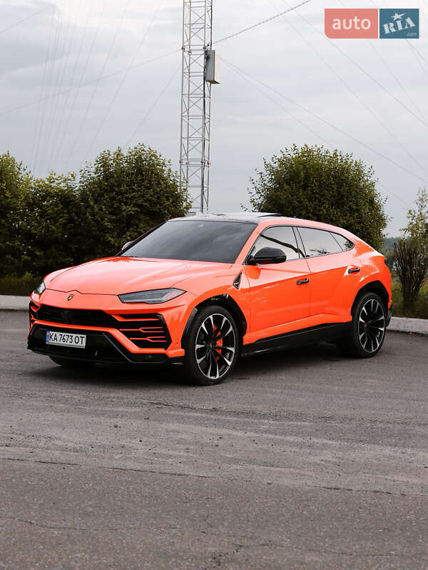 Внедорожник / Кроссовер Lamborghini Urus 2019 в Киеве