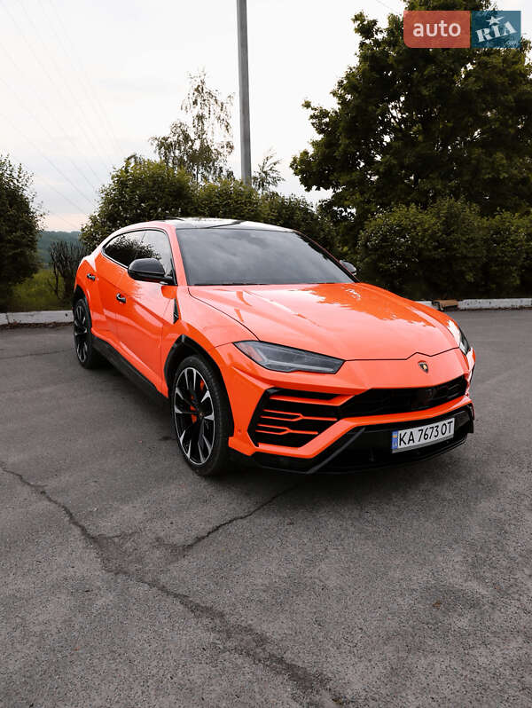 Внедорожник / Кроссовер Lamborghini Urus 2019 в Киеве
