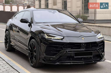Lamborghini Urus  2022
