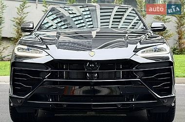 Lamborghini Urus SE 2026