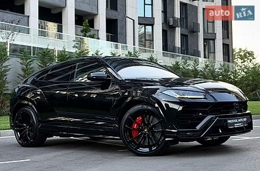 Позашляховик / Кросовер Lamborghini Urus 2020 в Києві фото 4 Позашляховик / Кросовер Lamborghini Urus 2020 в Києві