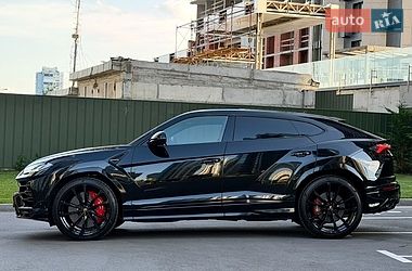 Позашляховик / Кросовер Lamborghini Urus 2020 в Києві фото 14 Позашляховик / Кросовер Lamborghini Urus 2020 в Києві
