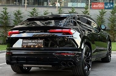 Позашляховик / Кросовер Lamborghini Urus 2020 в Києві фото 18 Позашляховик / Кросовер Lamborghini Urus 2020 в Києві