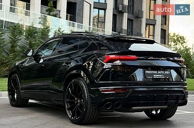 Позашляховик / Кросовер Lamborghini Urus 2020 в Києві фото 22 Позашляховик / Кросовер Lamborghini Urus 2020 в Києві