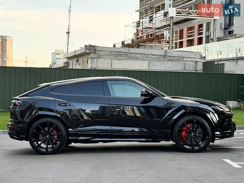 Позашляховик / Кросовер Lamborghini Urus 2020 в Києві фото 23 Позашляховик / Кросовер Lamborghini Urus 2020 в Києві