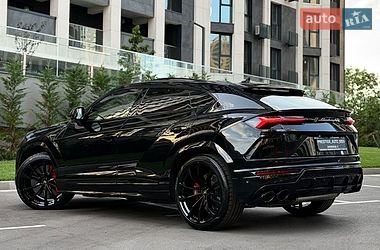 Позашляховик / Кросовер Lamborghini Urus 2020 в Києві фото 28 Позашляховик / Кросовер Lamborghini Urus 2020 в Києві