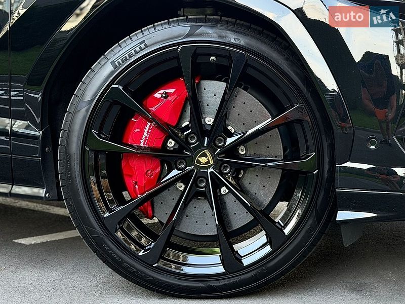Позашляховик / Кросовер Lamborghini Urus 2020 в Києві фото 29 Позашляховик / Кросовер Lamborghini Urus 2020 в Києві